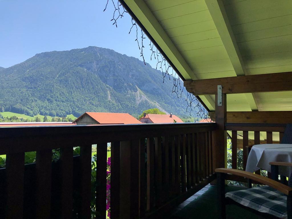 Haus Jaeger Ferienwohnungen Mit Indoor-Pool Inkl. Chiemgaukarte Рупольдинг Экстерьер фото