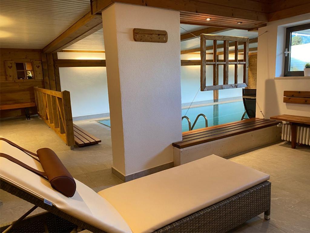 Haus Jaeger Ferienwohnungen Mit Indoor-Pool Inkl. Chiemgaukarte Рупольдинг Экстерьер фото