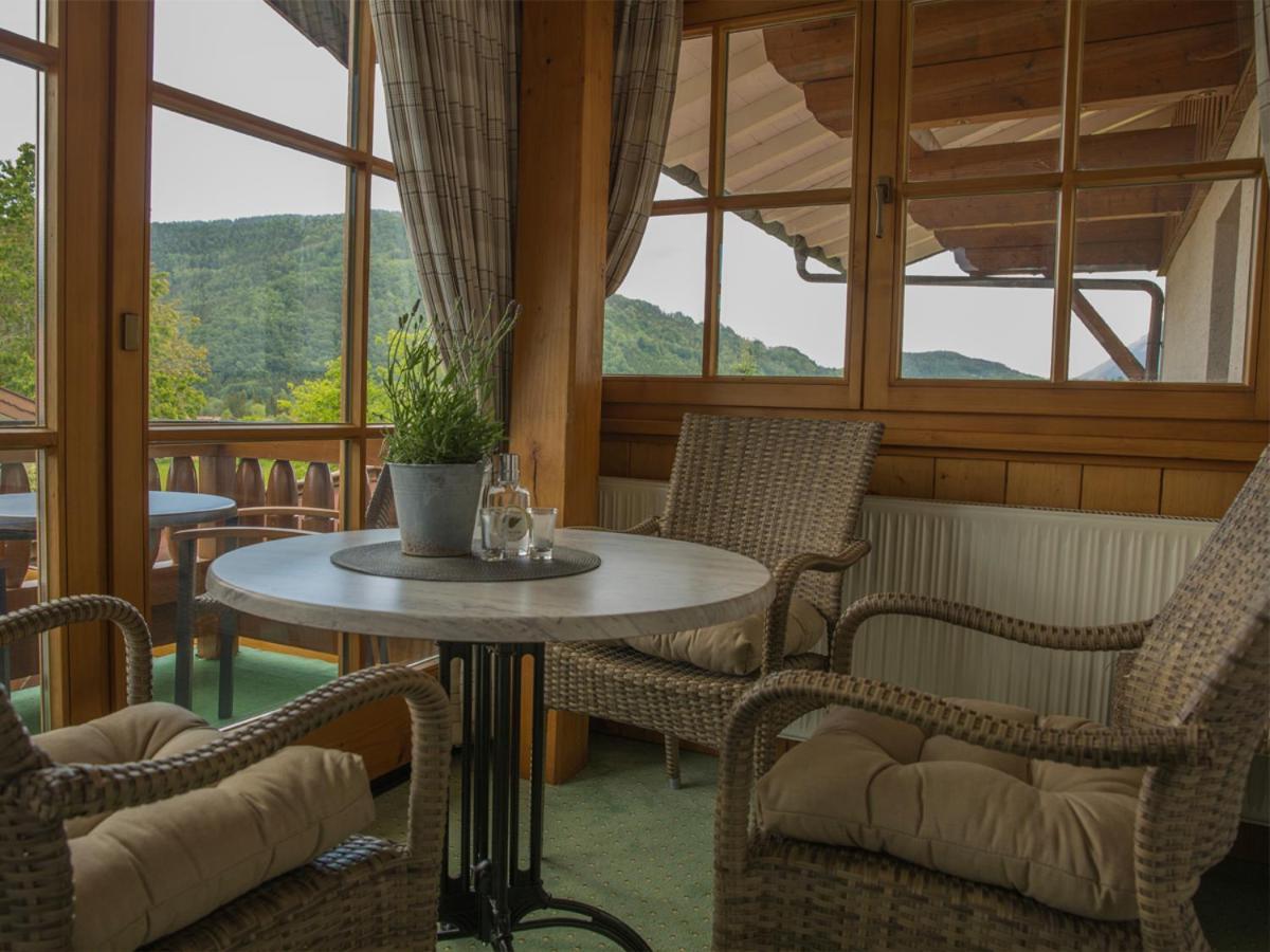 Haus Jaeger Ferienwohnungen Mit Indoor-Pool Inkl. Chiemgaukarte Рупольдинг Экстерьер фото
